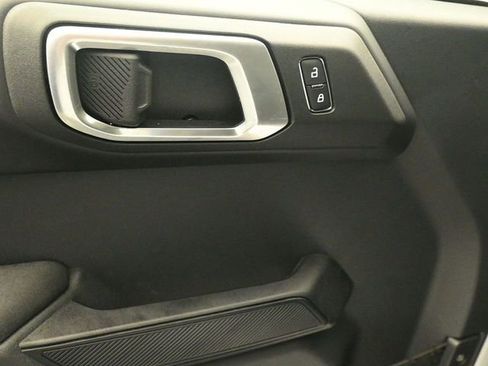 New 2026 Ford Bronco Badlands image 13