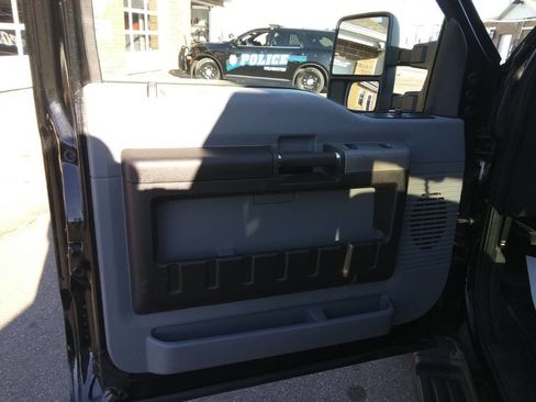 Used 2014 Ford F250 XLT image 17