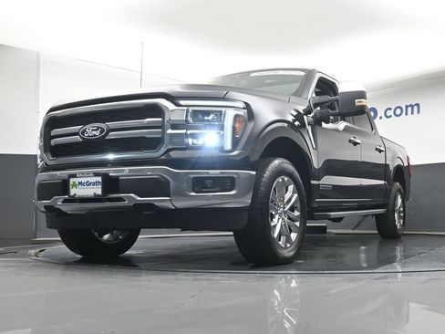 Used 2025 Ford F150 Lariat w/ Equipment Group 501A Mid AWD/4WD image 7