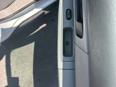 Used 2005 Mercury Sable GS FWD image 17