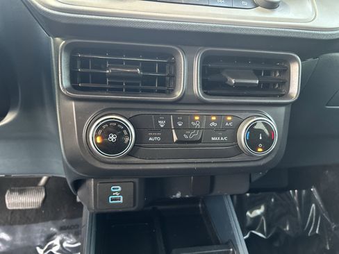 Used 2022 Ford Maverick XL image 16