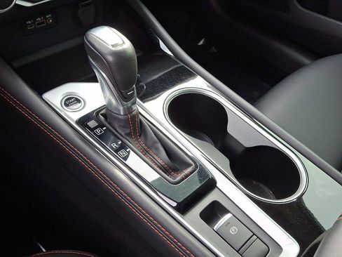 Used 2024 Nissan Altima 2.5 SR image 14