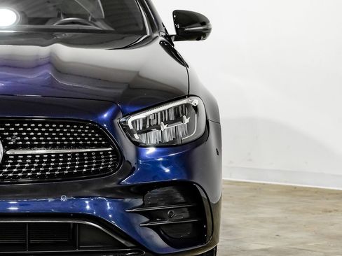 Used 2022 Mercedes-Benz E 350 Sedan w/ AMG Line Exterior image 39