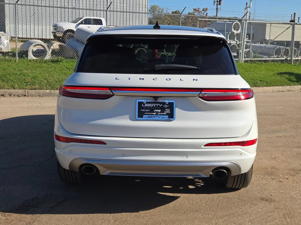 Used 2022 Lincoln Corsair Reserve w/ Equipment Group 201A AWD/4WD image 16