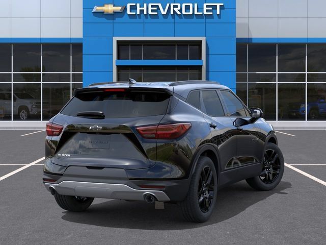 New 2026 Chevrolet Blazer LT w/ Convenience Package FWD image 4