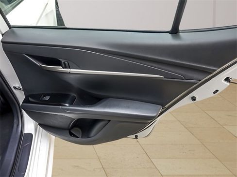 Certified 2025 Toyota Camry SE image 23