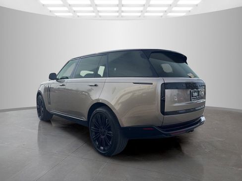 New 2026 Land Rover Range Rover Long Wheelbase SE image 7