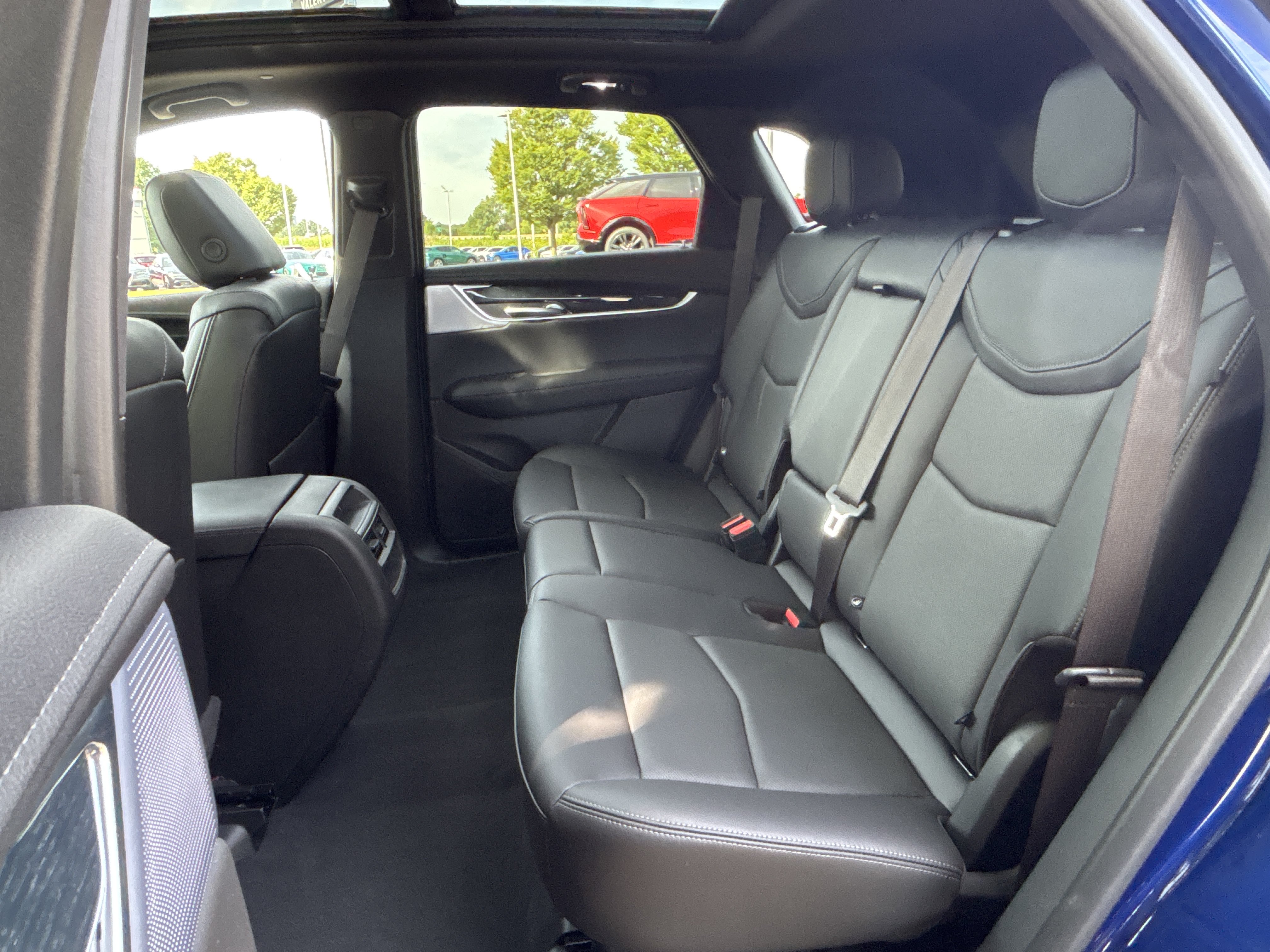 Used 2025 Cadillac XT5 Premium Luxury AWD/4WD image 31