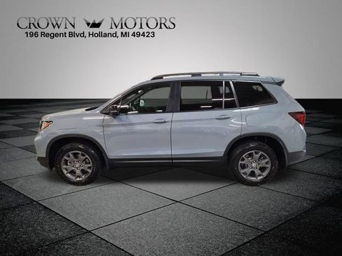 Certified 2024 Honda Passport TrailSport image 6