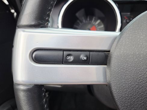 Used 2006 Ford Mustang GT image 31