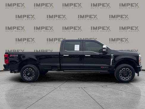Used 2023 Ford F350 Platinum image 6