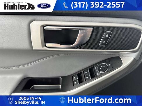 Used 2022 Ford Explorer XLT w/ Equipment Group 202A AWD/4WD image 11