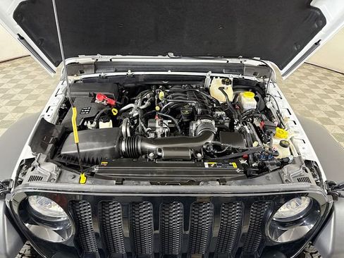 Used 2022 Jeep Wrangler Unlimited Sport AWD/4WD image 25