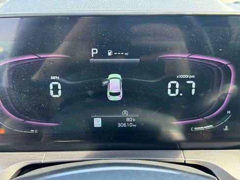 Certified 2024 Kia Telluride LX FWD image 28