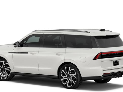 New 2026 Lincoln Navigator Black Label AWD/4WD image 1