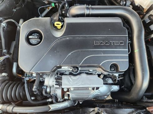 Used 2024 Chevrolet Malibu LT image 32