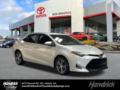 Used 2017 Toyota Corolla LE image 1
