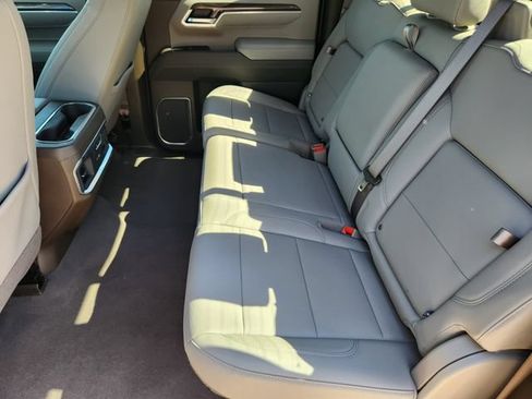 Used 2025 Chevrolet Silverado 1500 LTZ w/ LTZ Premium Package AWD/4WD image 17