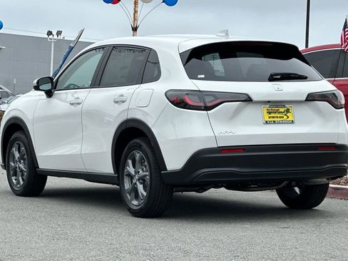 New 2026 Honda HR-V LX image 5