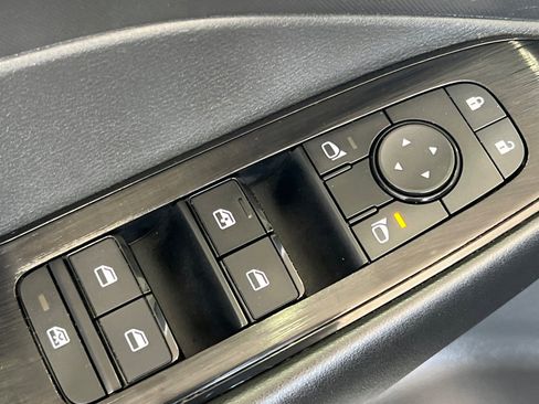 Certified 2024 Nissan Rogue S AWD/4WD image 12