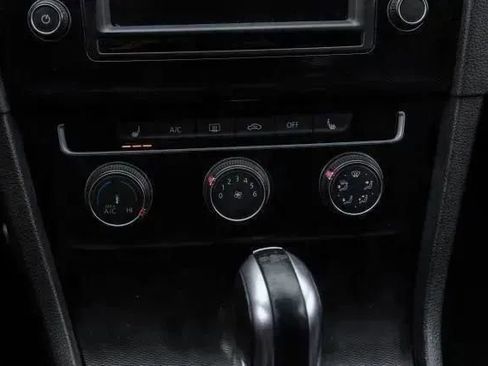 Used 2016 Volkswagen GTI SE w/ Lighting Package (SEL) image 31