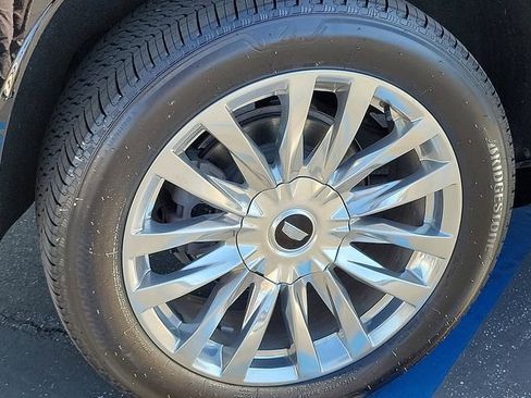 Certified 2022 Cadillac Escalade Premium Luxury w/ Performance Package image 22