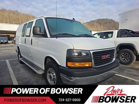 Used 2024 GMC Savana 2500 w/ Driver Convenience Package image 3