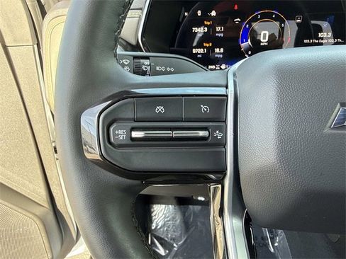 Used 2024 Chevrolet Colorado ZR2 w/ ZR2 Convenience Package III image 26