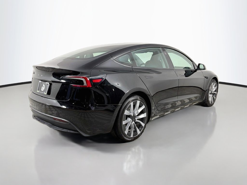 Used 2024 Tesla Model 3 Standard Range RWD image 5