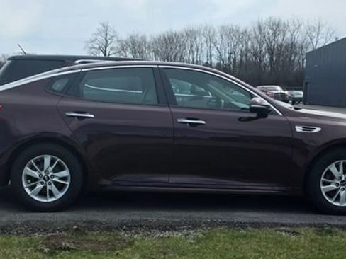 Used 2016 Kia Optima LX FWD image 2