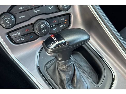 Used 2022 Dodge Challenger GT RWD image 20