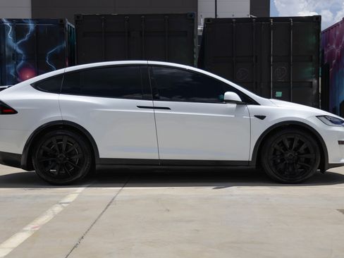 Used 2022 Tesla Model X AWD/4WD image 18