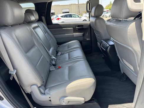 Used 2012 Toyota Sequoia SR5 AWD/4WD image 17