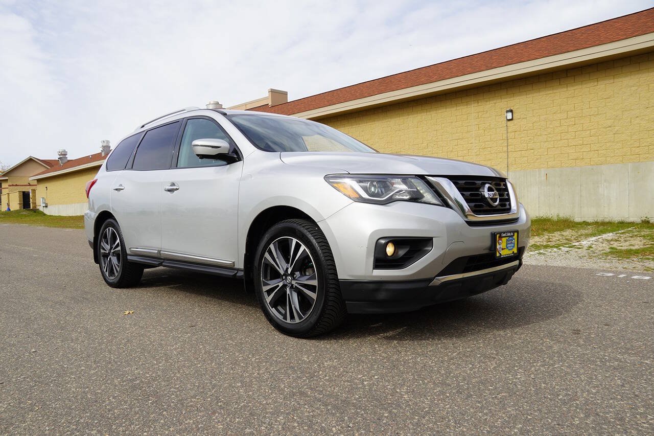 Used 2017 Nissan Pathfinder Platinum w/ Cargo Package AWD/4WD image 13
