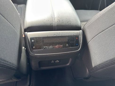 Used 2024 Nissan Pathfinder SV FWD image 18