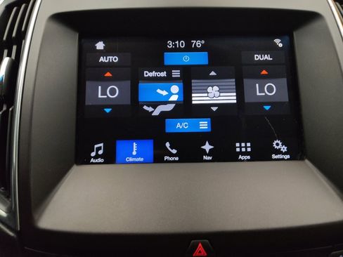 Used 2017 Ford Edge Titanium w/ Equipment Group 302A FWD image 25