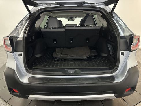 Used 2023 Subaru Outback Limited AWD/4WD image 33