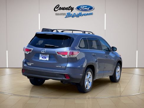 Used 2015 Toyota Highlander Limited Platinum AWD/4WD image 26