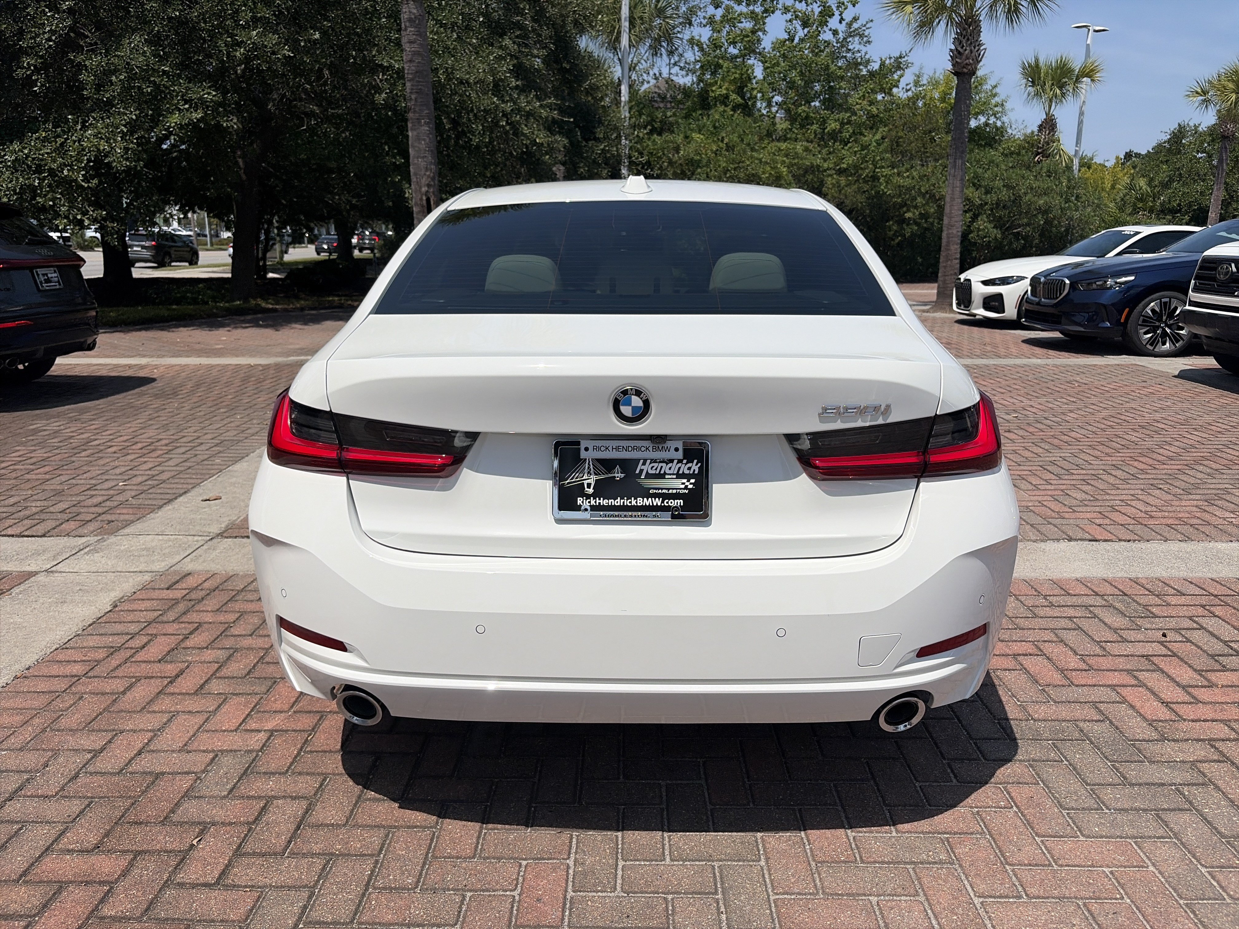 Used 2026 BMW 330i Sedan w/ Premium Package RWD image 8