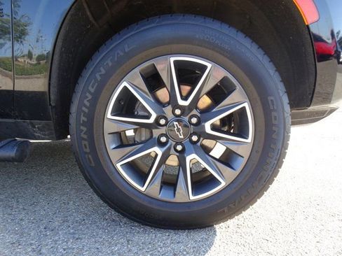 Used 2022 Chevrolet Tahoe Z71 w/ Luxury Package image 29