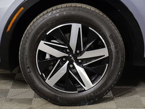 Used 2023 Kia Sorento S w/ Panoramic Sunroof Package FWD image 22