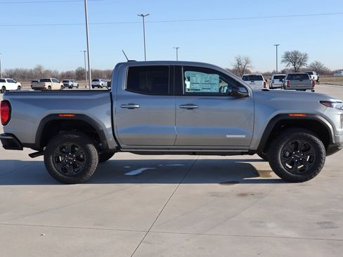 New 2025 GMC Canyon Elevation w/ Convenience Package image 3