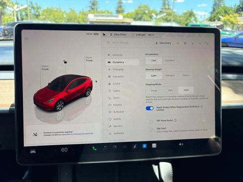 Used 2023 Tesla Model Y AWD image 17