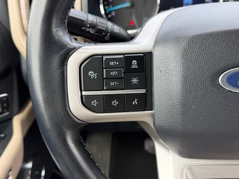 Used 2024 Ford Expedition Limited AWD/4WD image 35