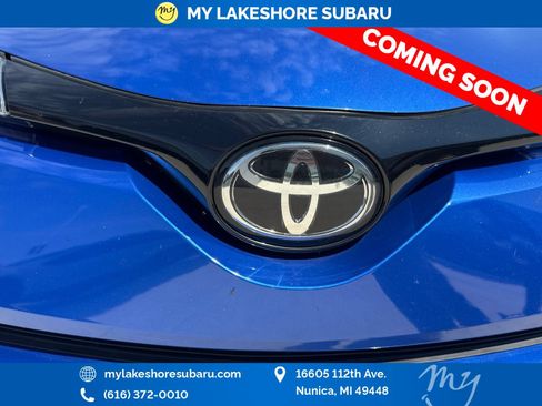 Used 2018 Toyota C-HR XLE FWD image 11