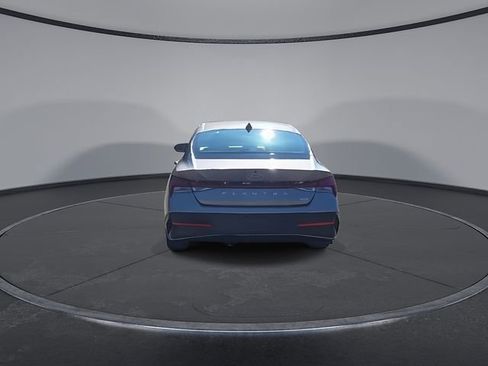 New 2026 Hyundai Elantra Limited FWD image 8