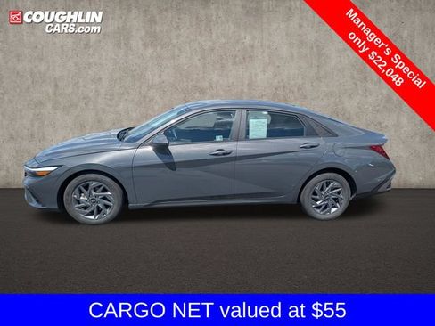 Certified 2024 Hyundai Elantra SEL FWD image 4