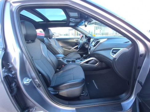 Used 2016 Hyundai Veloster w/ Option Group 02 image 14