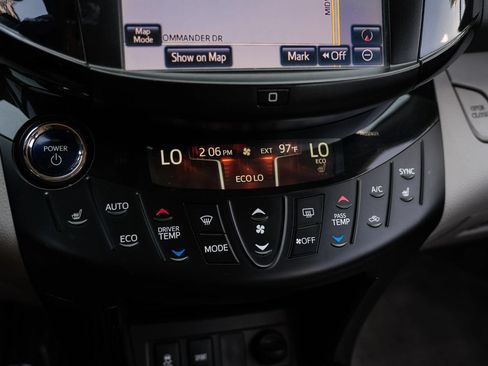 Used 2014 Toyota RAV4 EV FWD image 24