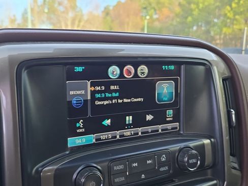 Used 2014 Chevrolet Silverado 1500 High Country w/ High Country Premium Package image 11